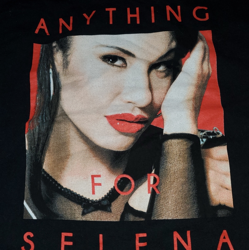 Selena crop top